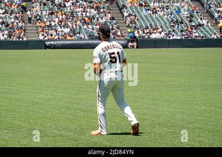 San Francisco Giants outfielder Luis González (51) lors d'un match MLB entre Kansas City Royals et San Francisco Giants au parc Oracle de San FR Banque D'Images