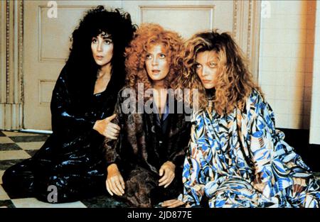 CHER,SARANDON,PFEIFFER, LES SORCIÈRES DE L'EASTWICK, 1987, Banque D'Images