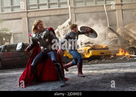 HEMSWORTH, EVANS, THE AVENGERS, 2012, Banque D'Images