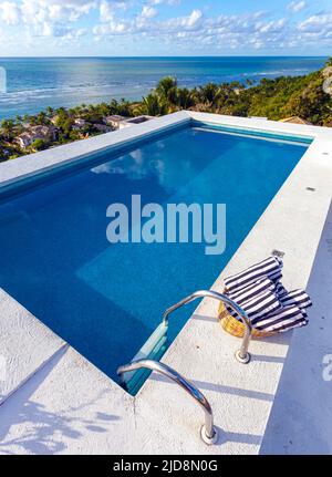 Arraial d'Ajuda, est un district de la municipalité brésilienne de Porto Seguro, sur la côte de l'État de Bahia. Banque D'Images