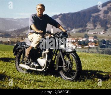 STEVE MCQUEEN, La grande évasion, 1963 Banque D'Images