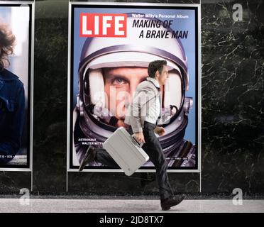 BEN STILLER, LA VIE SECRÈTE DE WALTER MITTY, 2013, Banque D'Images