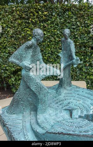 Le Bradford Fire Disaster Memorial, commémorant l'incendie du terrain de football de Bradford City, le 11 mai 1985, qui a tué 56 personnes. Banque D'Images