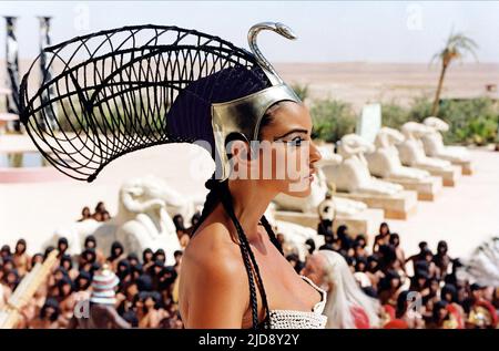 MONICA BELLUCCI, ASTÉRIX ET OBELIX: MISSION CLEOPATRA, 2002, Banque D'Images