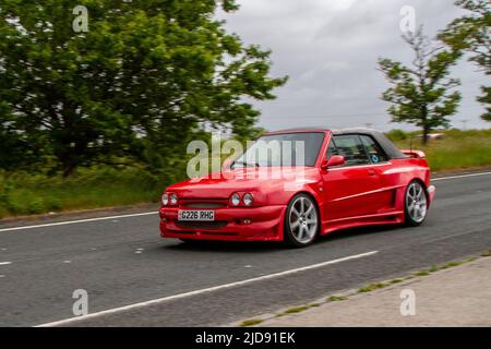 Années 1990 90 rouge Classic Ford Fiesta xr2i 1596cc essence 5 vitesses manuelle ; classique, moderne, supercars et véhicules spécialisés en route vers Lytham St Annes, Lancashire, Royaume-Uni Banque D'Images