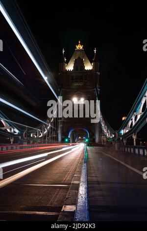 Tower Bridge at night Banque D'Images