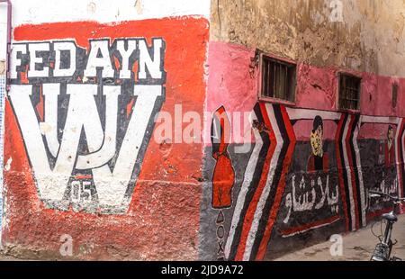 Graffiti à Casablanca avec les symboles Fedayn Fedayeen. Ancienne Médina, Casablanca, Maroc Banque D'Images