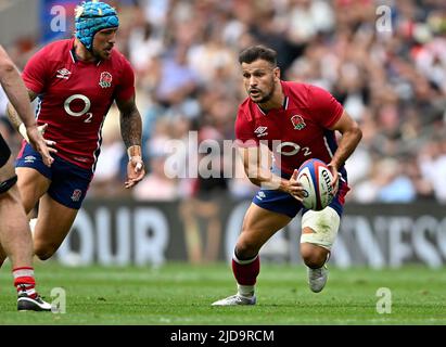 Twickenham, Royaume-Uni. 19th juin 2022. Angleterre V Barbarians. Stade de Twickenham. Twickenham. Danny Care (Angleterre) pendant le match de rugby Angleterre V Barbarians. Credit: Sport en images/Alamy Live News Banque D'Images