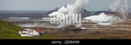 Une centrale géothermique à Gunnuhver Hot Springs près de Grindavik, péninsule de Reykjanes; sud-ouest de l'Islande, Islande Banque D'Images