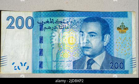 200 billet de banque marocain Dirham, usé. Portrait du roi Mohammed VI Banque D'Images