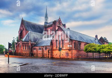 Barony Hall ou Barony Church à Glasgow au coucher du soleil spectaculaire, Écosse, Royaume-Uni Banque D'Images