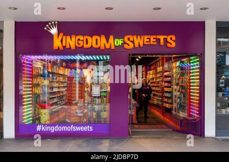 Boutique Kingdom of Sweets sur Petty Cury, Cambridge, Royaume-Uni Banque D'Images