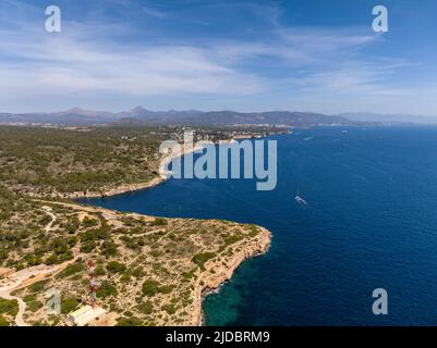 Vue aérienne de la côte du sol de Majorque, le sol de Mallorca est un quartier résidentiel paisible dans la municipalité sud-ouest de Calvià, Majorque. Banque D'Images