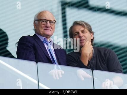 Photo du dossier datée du 07-05-2022, de Bruce Buck (à gauche) et du propriétaire éventuel Todd Boehly. Bruce Buck est en poste de président de Chelsea après près de 20 ans dans ce poste. Date de publication : lundi 20 juin 2022. Banque D'Images