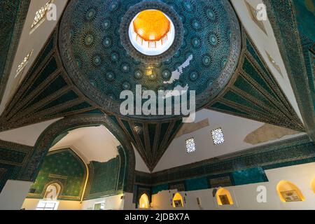 Caratay Madrasa ou Caratay Medresesi à Konya. Seljuk architecture photo de fond. Konya Turquie - 5.18.2022 Banque D'Images