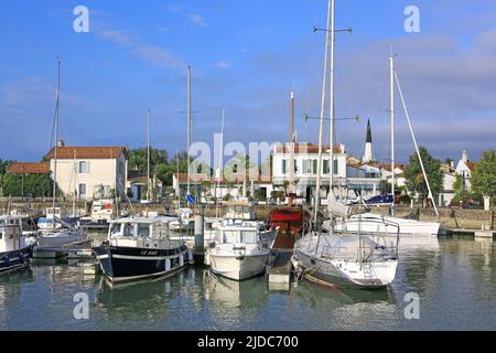 France, Charente-Maritime, Ars-en-Ré, le port, village classé Banque D'Images