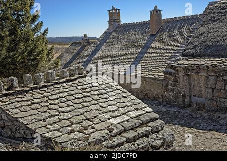 France, Lozère Mont-Lozère, fermes aux toits d'ardoise, Parc National des Cévennes Banque D'Images