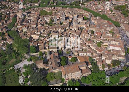 France, Gard, Uzès est une ville d'art et d'histoire, (photo aérienne), Banque D'Images