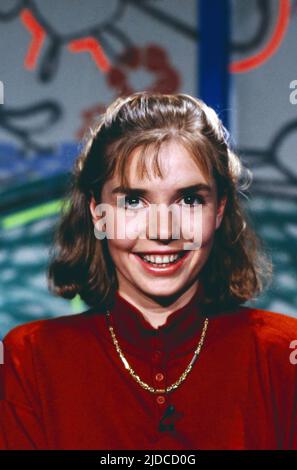 Dana Vavrova, tschechisch-deutsche Sauspielerin, hier als Gast in der ARD Ratesendung: Dingsda, Deutschland, 1989. Dana Vavrova, actrice tchèque-allemande, ici comme invitée dans le quiz TV: Dingsda, Allemagne, 1989. Banque D'Images