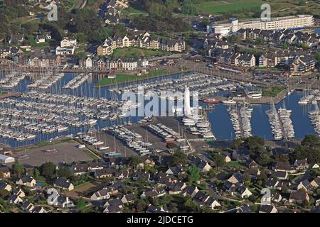 France, Morbihan Arzon, Golfe du Morbihan, port de Crouesty (vue aérienne) Banque D'Images