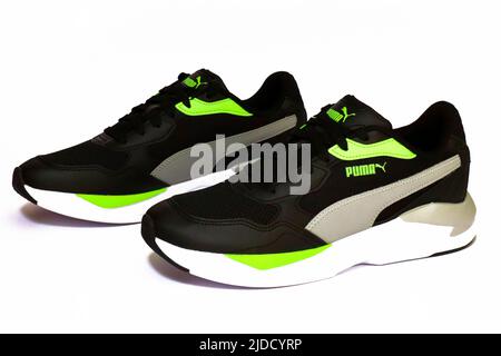 Baskets Puma X-Ray Speed Lite, confort optimal avec mousse souple Banque D'Images