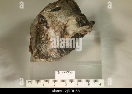 Yttrotantalite-(y). Minéraux. Europe; Suède; Ytterby Banque D'Images