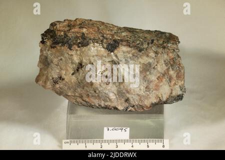 Yttrotantalite-(y). Minéraux. Europe; Suède; Ytterby Banque D'Images