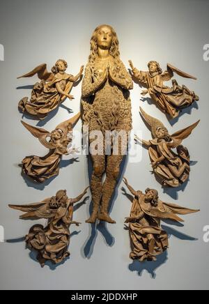 Sculpture en bois sculpté, Ascension de St Mary Magdalene, par Tilman Riemenschneider, 1492, Bayerisches Nationalmuseum, Munich, Allemagne Banque D'Images