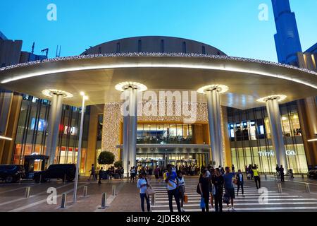 Dubaï, Émirats arabes Unis 20 février 2020 : entrée au plus grand magasin de la ville de Dubaï. Banque D'Images