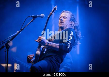 Copenhague, Danemark. 18th, juin 2022. Le groupe suédois de métaux lourds Bombus joue un concert lors du festival danois de métaux lourds Copenhague 2022.(photo: Gonzales photo - Peter Troest). Banque D'Images