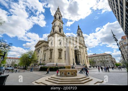 Budapest, Hongrie. Basilique Saint-Étienne, cathédrale catholique romaine en l'honneur de Stephen, premier roi de Hongrie Banque D'Images