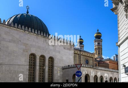 La Grande Synagogue de la rue Dohany à Budapest, Hongrie. La Synagogue de la rue Dohany (Synagogue de Tabakgasse) est la plus grande synagogue d'Europe. Banque D'Images