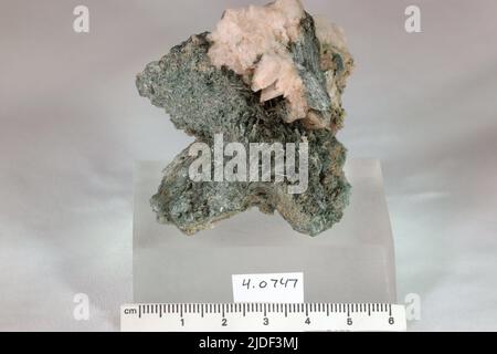 Actinolite. Minéraux. Amérique du Nord ; États-Unis ; Vermont ; Comté de Windsor ; Weston Banque D'Images