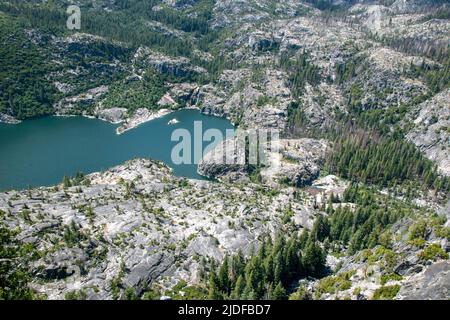 Les Dardanelles peuvent être vues depuis Donnell Vista, un arrêt de repos dans le comté de Tuolumne, CA le long de la State route 108 près de Sonora Pass. Banque D'Images