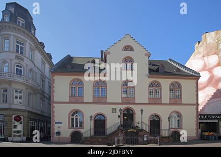 Ancienne mairie de Schlossplatz, Wiesbaden, Hesse, Allemagne Banque D'Images