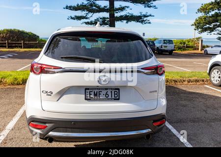 2020 modèle blanc Mazda CX9 vus garés au parking de Newport Beach à Sydney, Australie photo prise le 2022 juin Banque D'Images