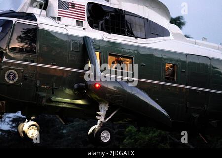 Delaware, États-Unis, 20 juin 2022. Le président des États-Unis Joe Biden arrive à bord d'un hélicoptère Marine One sur la pelouse sud de la Maison Blanche à son retour à Washington après le week-end au Delaware sur 20 juin 2022. Crédit: Yuri Gripas/Pool via CNP/MediaPunch Banque D'Images