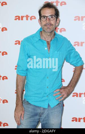 Juil assiste à la première 'les Amandiers' dans le cadre de 'ARTE Fete 30 ans de Cinéma' à la Cinémathèque sur 16 juin 2022 à Paris, France. Photo de Jerome Domine/ABACAPRESS.COM Banque D'Images