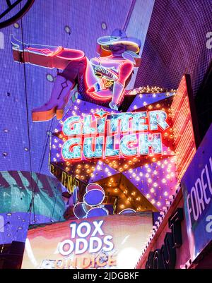 Panneau Glitter Gulch Neon sur Fremont Street Downtown Las Vegas, Nevada Banque D'Images