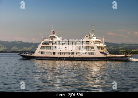 Ferry pour voiture sur le lac de Constance, Romanshorn, canton de Thurgau, Suisse Banque D'Images