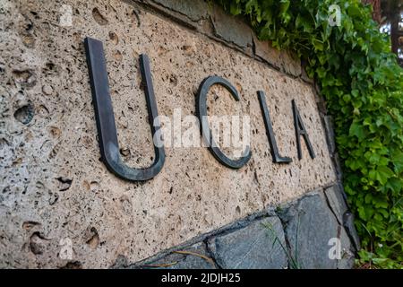 Un panneau à l'entrée de l'UCLA, l'Université de Californie, Los Angeles, à Westwood Banque D'Images