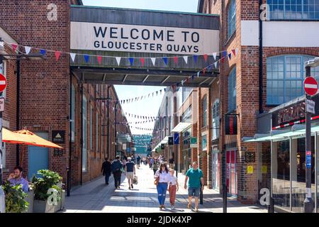 Entrée au centre commercial Gloucester Quays, Gloucester Docks, Gloucester, Gloucestershire, Angleterre, Royaume-Uni Banque D'Images