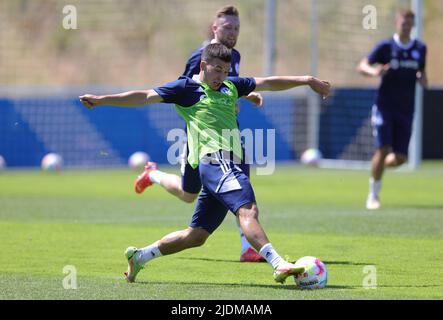 Ville de Gelsenkirchen, Allemagne. 22nd juin 2022. Firo : 06/22/2022, football, 1st Bundesliga, saison 2022/2023, FC Schalke 04, Formation, début de la formation, AYDIN/dpa/Alay Live News Banque D'Images