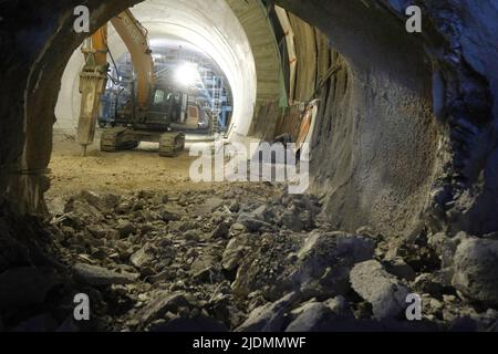 Maddaloni, ITALIE. 22nd juin 2022. 22/06/2022 - Maddaloni (ce) démolition du dernier diaphragme du tunnel de Monte Aglio sur la nouvelle ligne de chemin de fer Naples - Bari HS/HC (Credit image: © Fabio Sasso/ZUMA Press Wire) Banque D'Images