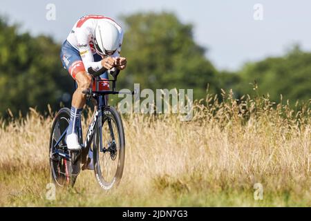 EMMEN - cycliste Bauke Mollema pendant le championnat de procès du temps national néerlandais à Drenthe. ANP BAS CZERWINSKIA Banque D'Images