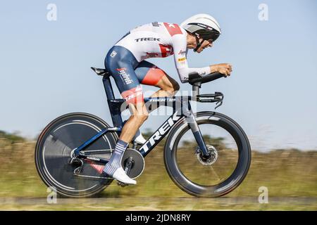 2022-06-22 18:09:49 EMMEN - cycliste Bauke Mollema pendant le Championnat de temps National néerlandais à Drenthe. ANP bas CZERWINSKI pays-bas - belgique sortie Banque D'Images