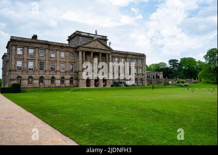 Disley, Angleterre- 15 mai 2022: La confiance nationale Lyme Park House près de Manchester. Banque D'Images