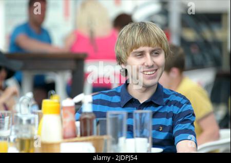 JAMES BUCKLEY, LE FILM INBETWEENERS, 2011, Banque D'Images