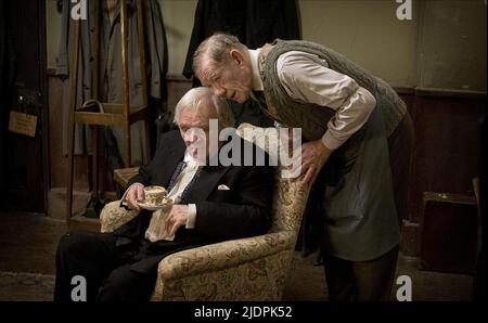 HOPKINS, MCKENNEN, THE DRESSER, 2015, Banque D'Images