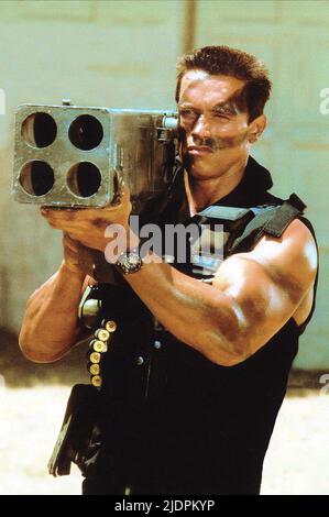 ARNOLD SCHWARZENEGGER, commando, 1985 Banque D'Images